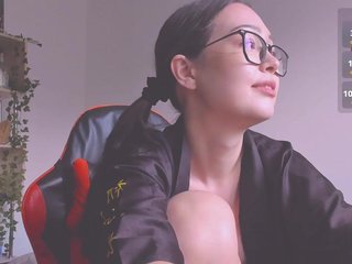 ShadowEva Porn Show