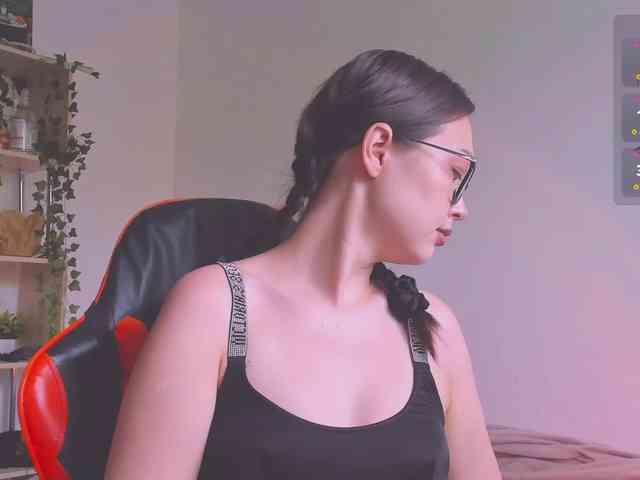 ShadowEva webcam