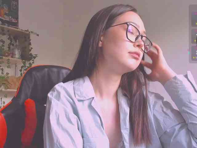 ShadowEva webcam