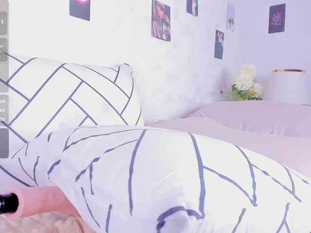 belladiv Live Webcam on BongaCams