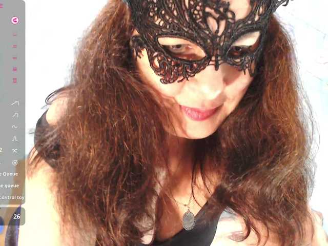  LucianaSanders chat room