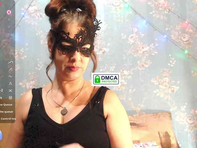 LucianaSanders webcam