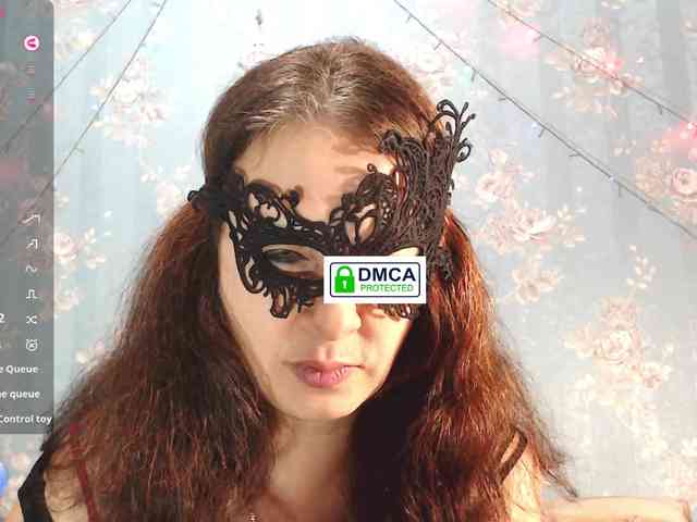 LucianaSanders webcam