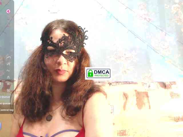 LucianaSanders webcam