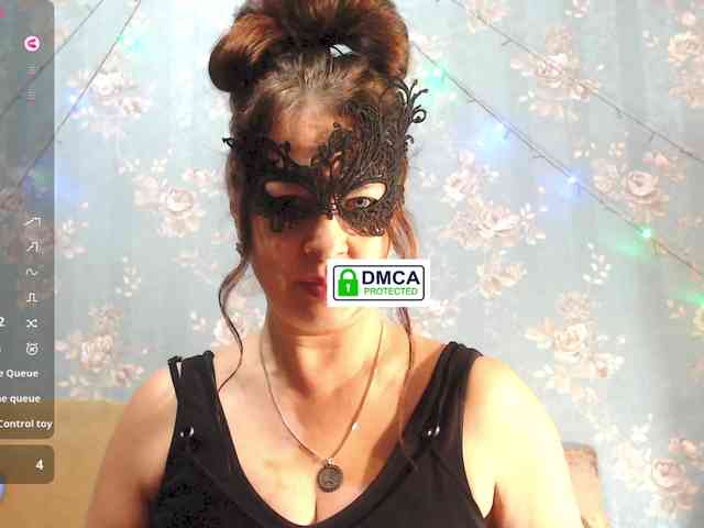 LucianaSanders webcam