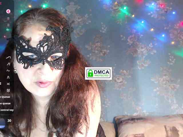 LucianaSanders webcam