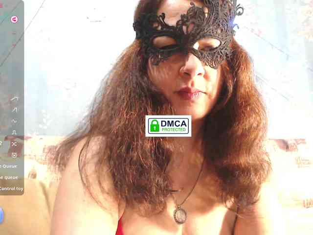 LucianaSanders webcam