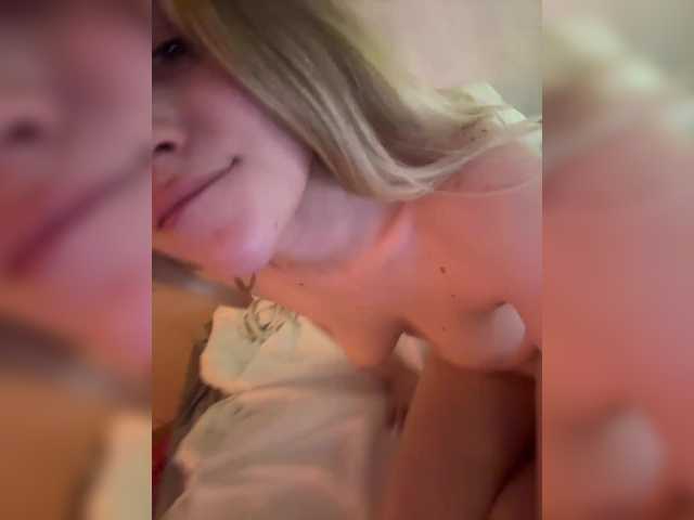 VibeSwet37 from BongaCams