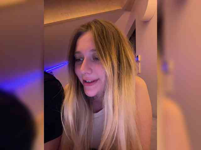 VibeSwet37 webcam