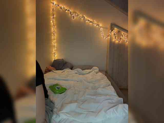 VibeSwet37 webcam