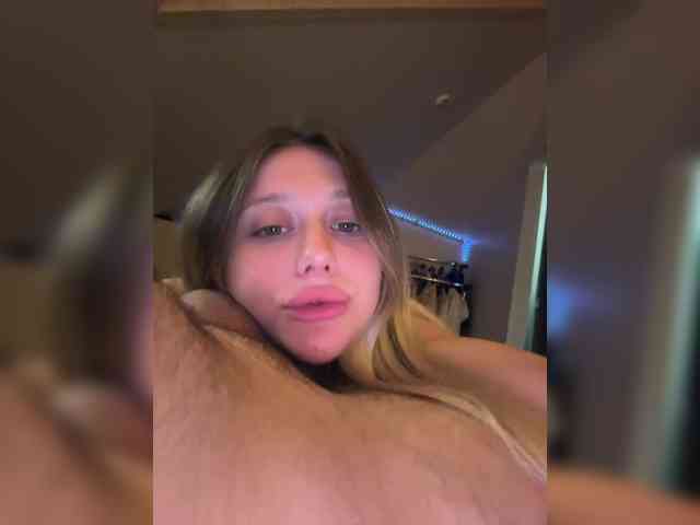VibeSwet37 webcam