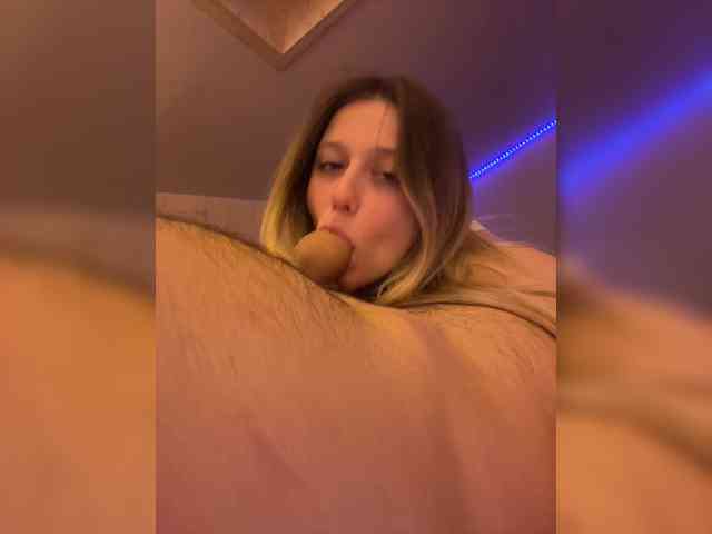 VibeSwet37 webcam