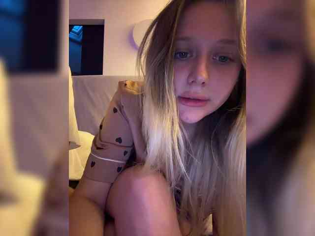 VibeSwet37 webcam