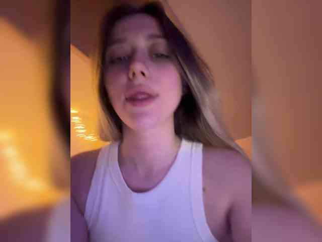VibeSwet37 webcam
