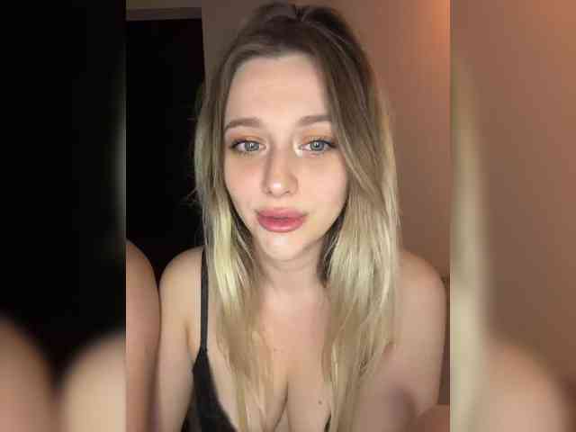 VibeSwet37 webcam