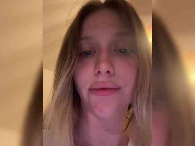VibeSwet37 webcam
