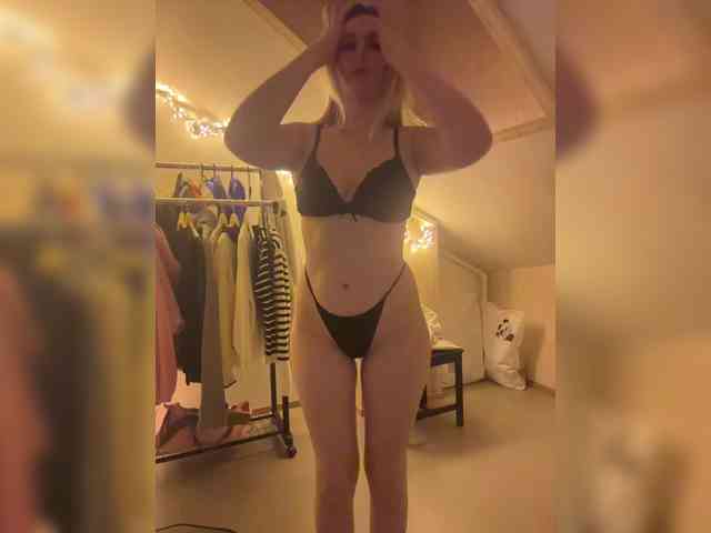 Poison_Kiss webcam