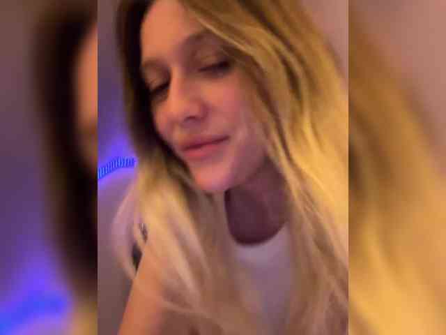 VibeSwet37 webcam