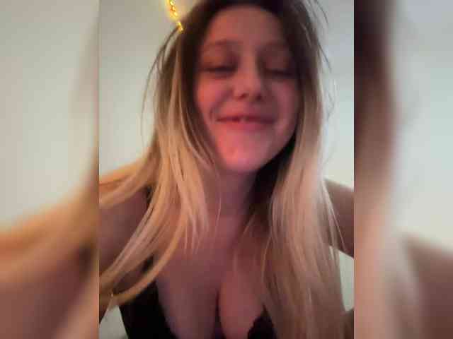 VibeSwet37 webcam