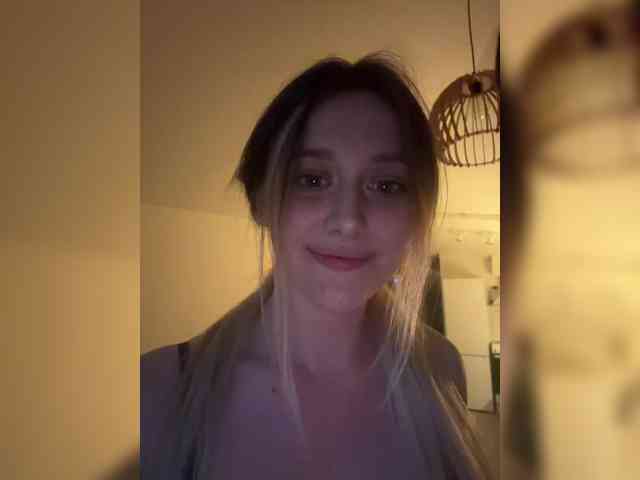 VibeSwet37 webcam