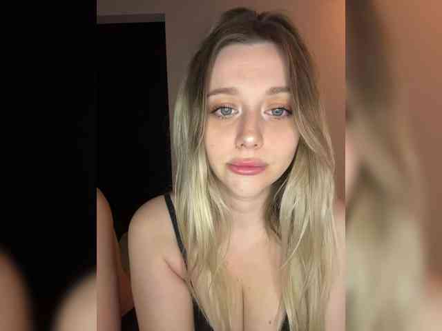 VibeSwet37 webcam