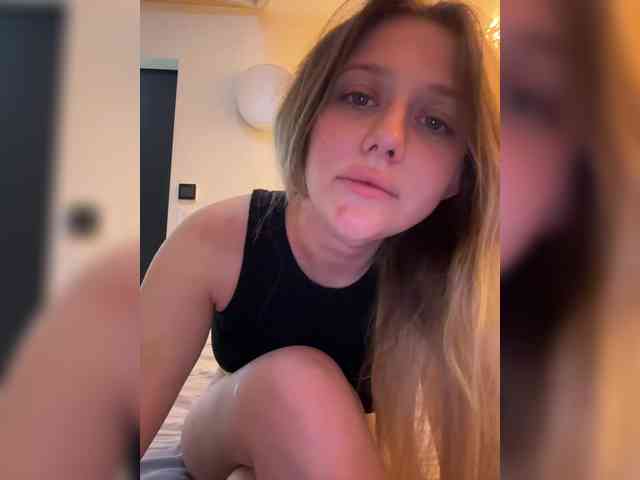 VibeSwet37 webcam