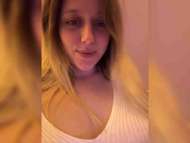 VibeSwet37 webcam