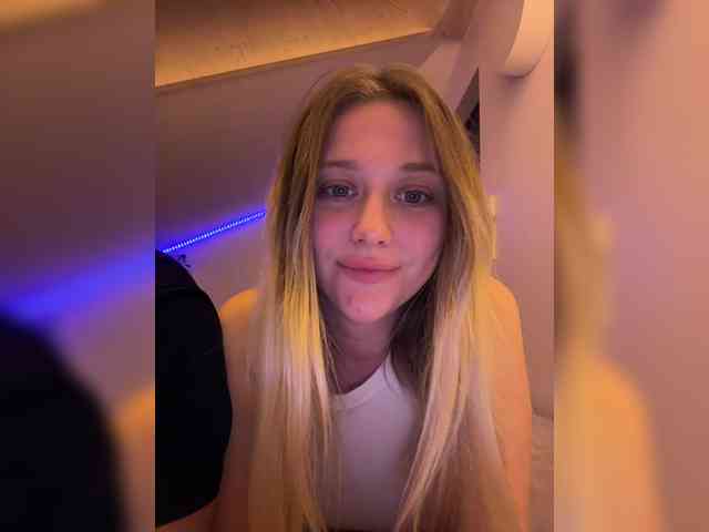 nude live web cam VibeSwet37