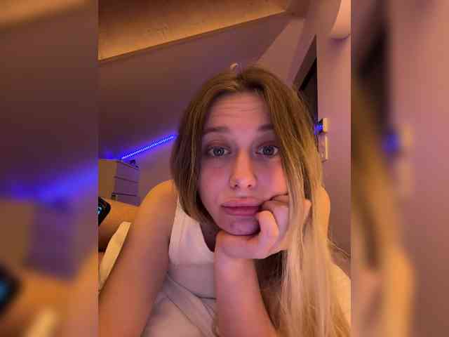 VibeSwet37 webcam