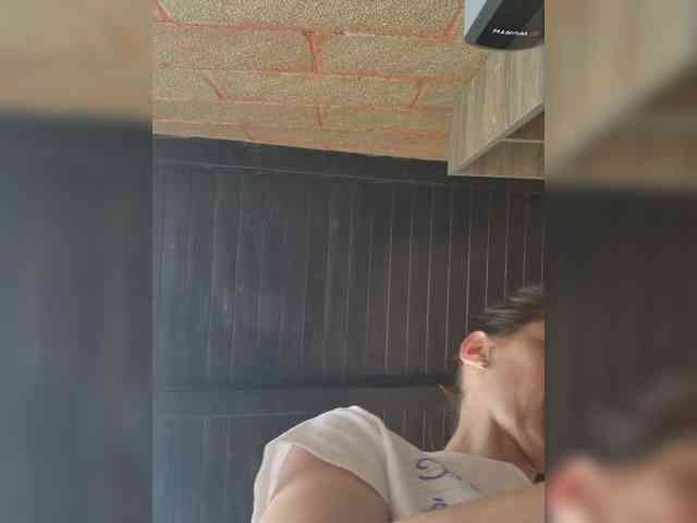 SandraWildd webcam