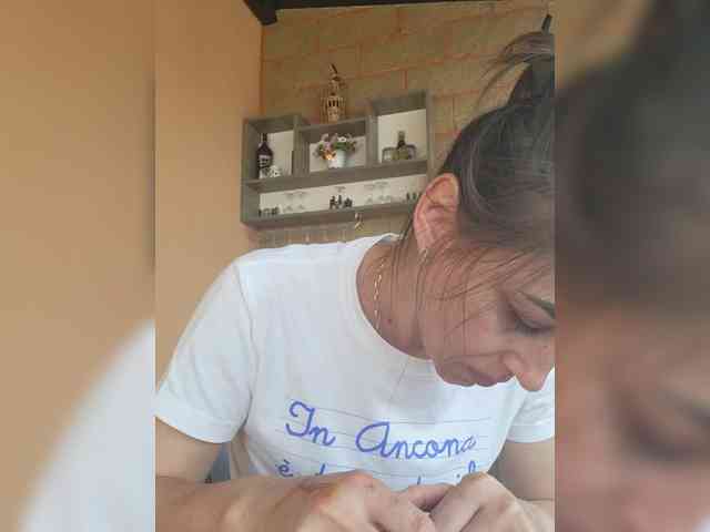 SandraWildd webcam