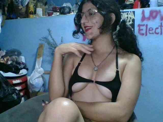 LoveElectra2 webcam