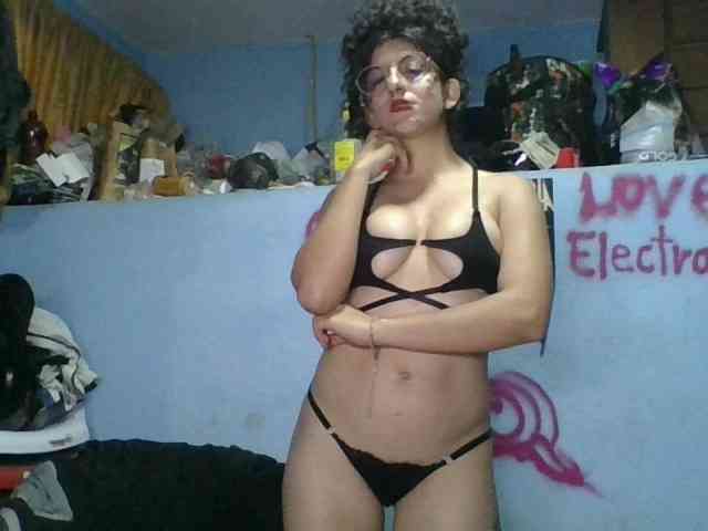 LoveElectra2 webcam