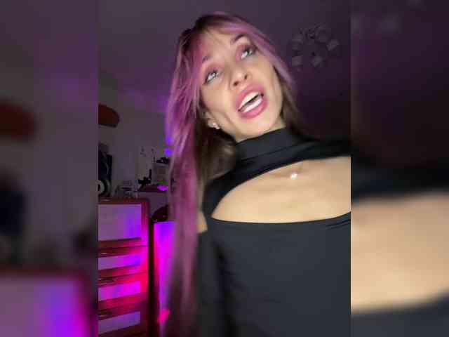 VIP17CoupleDream webcam