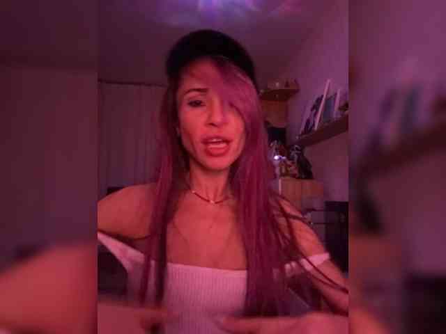 VIP17CoupleDream webcam