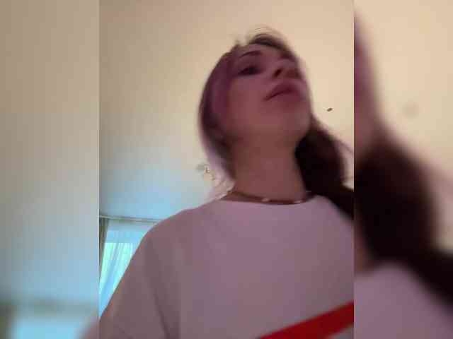 VIP17CoupleDream webcam