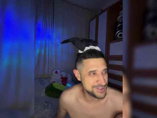 VIP17CoupleDream webcam