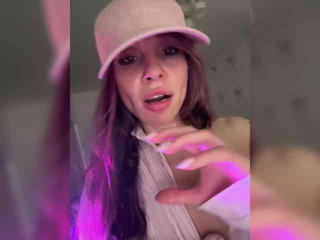 VIP17CoupleDream webcam