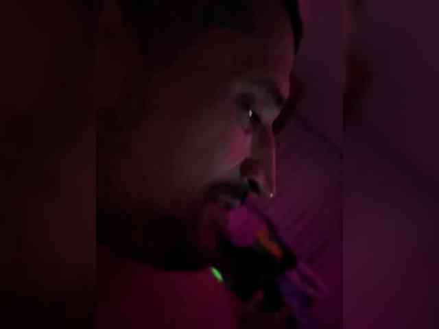 VIP17CoupleDream webcam