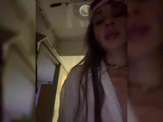 VIP17CoupleDream webcam