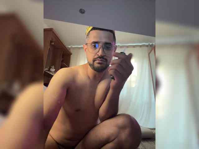 VIP17CoupleDream webcam