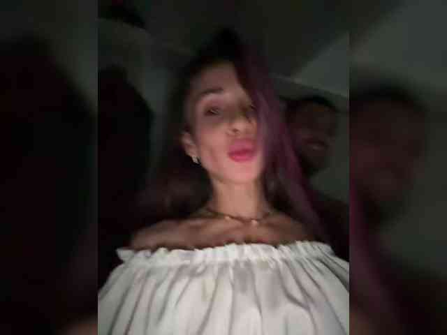 VIP17CoupleDream webcam