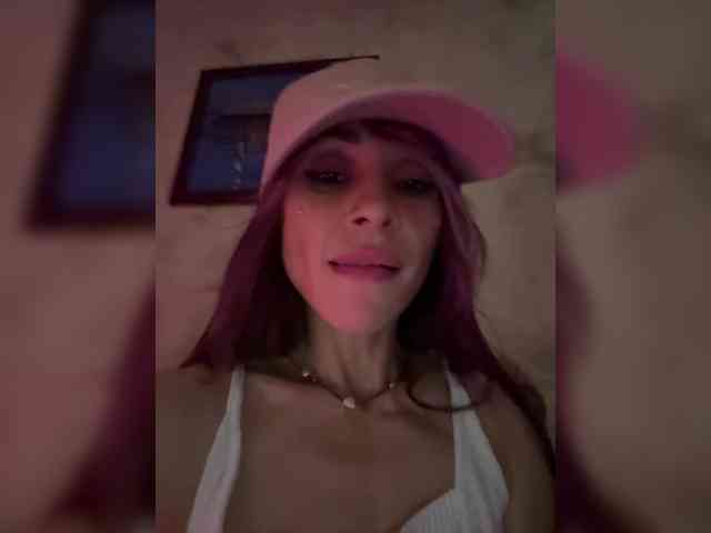 VIP17CoupleDream webcam