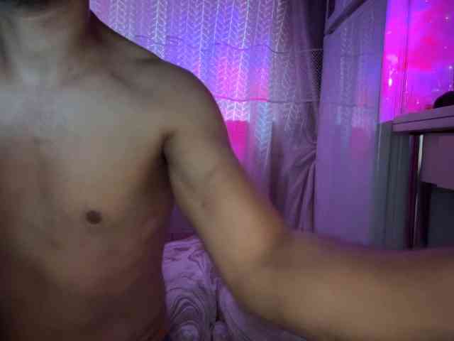 VIP17CoupleDream webcam