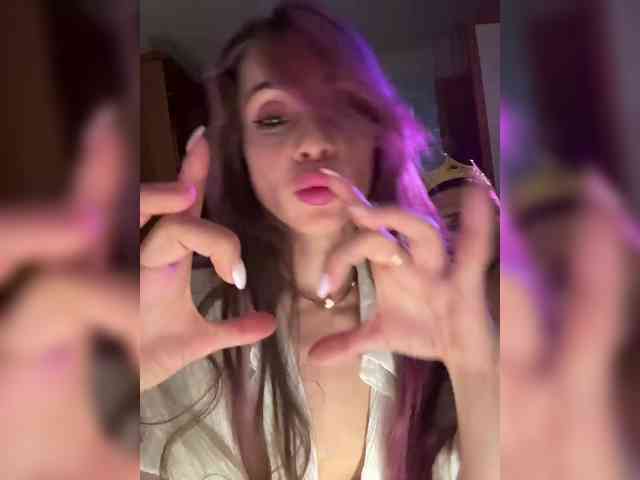 VIP17CoupleDream webcam
