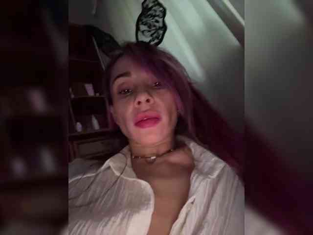 VIP17CoupleDream webcam