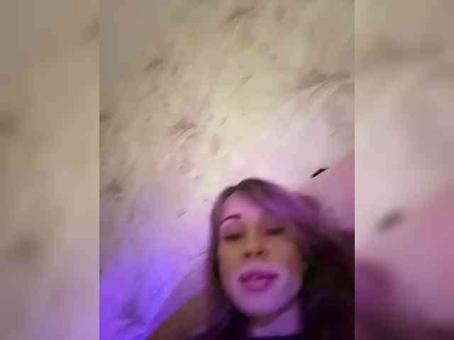 VIP17CoupleDream webcam