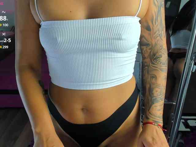 MiaKiity webcam