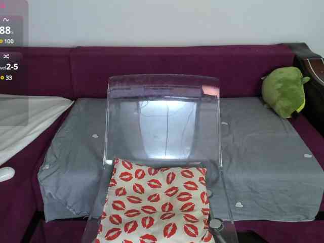 MiaKiity webcam