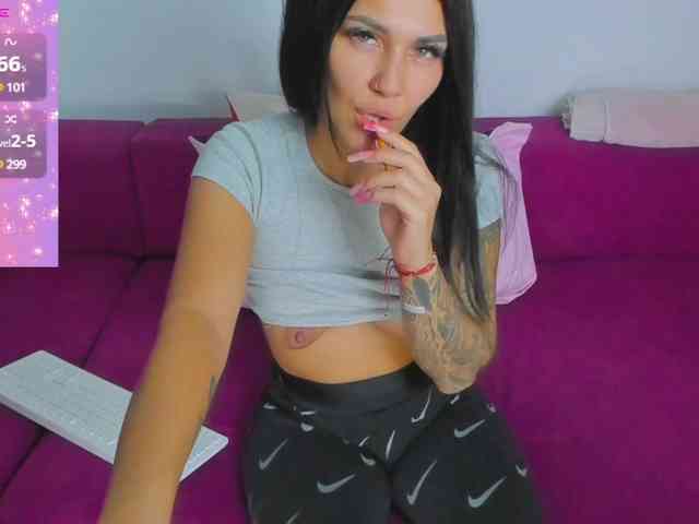 MiaKiity webcam